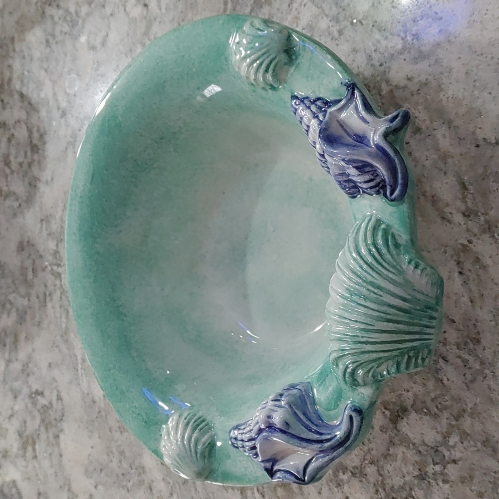 Vintage Pottery Ceramic Seashell Bowl